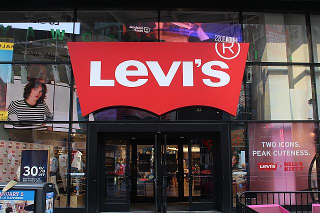 タイムズスクエア至近の、日本には絶対にない雰囲気＆美味しいピザ屋John's ニューヨークTABIZINE～人生に旅心を～