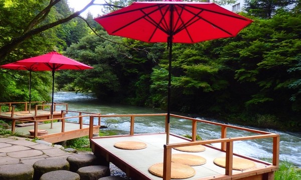 鮒鶴京都鴨川リゾート 京都の夏の風物詩を愉しむ川床ランチ・ディナープランを、5月1日 水 より提供開始バリューマネジメント株式会社のプレスリリース
