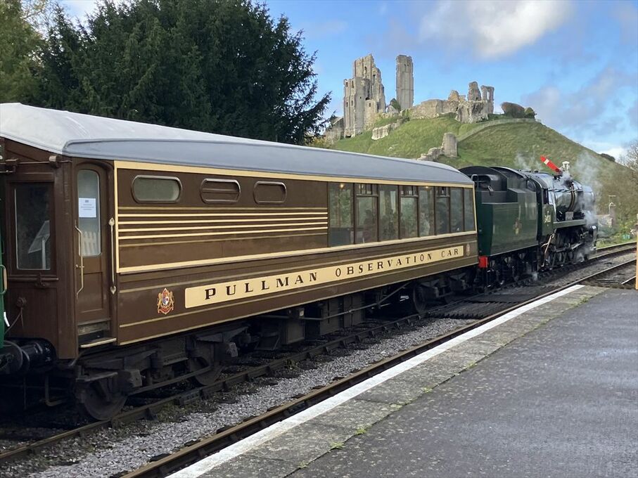 デボン観光ガイド～定番人気スポットを参考に自分にピッタリの観光プランを立てよう！エクスペディア