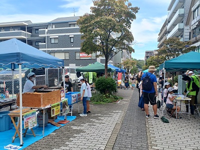 市営地下鉄ブルーライン「中川」駅神奈川を走る、食べる、遊ぶ、そして売る
