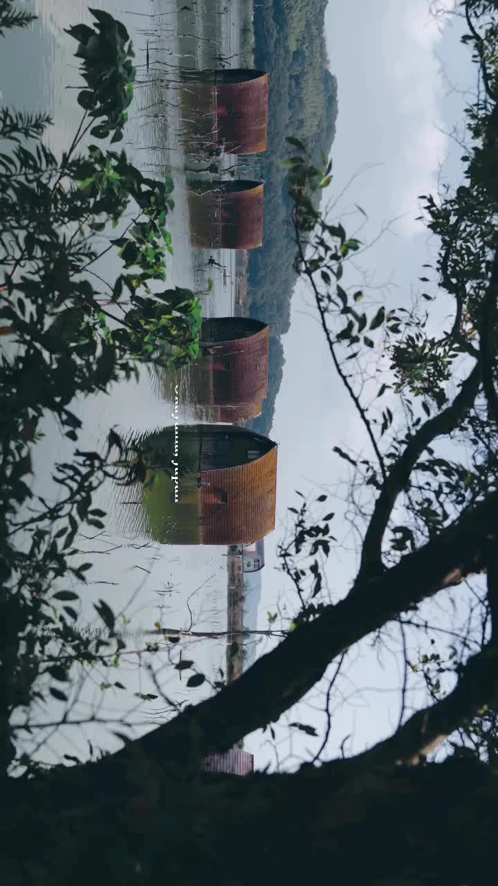 岡山県を旅行していたらホラーゲームの世界に迷い込んでしまった「無音でこの映像から始まるやつ」「 ここが、日本？」 - Togetter