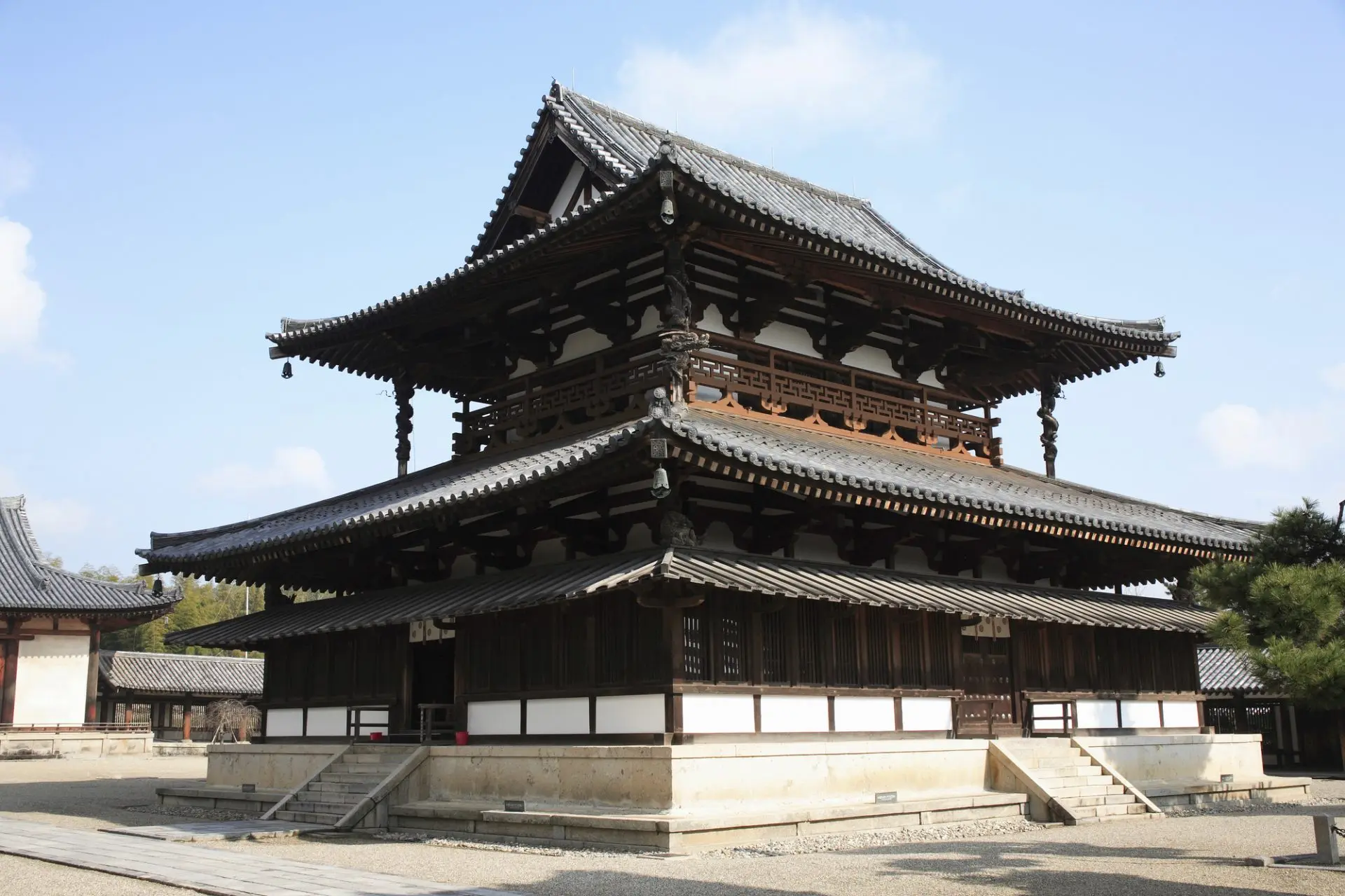 法隆寺の拝観 その４ 大宝蔵院だから歩いていくんだよ。のブログ