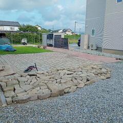 美濃石 石畳 駐車場 石 砂利