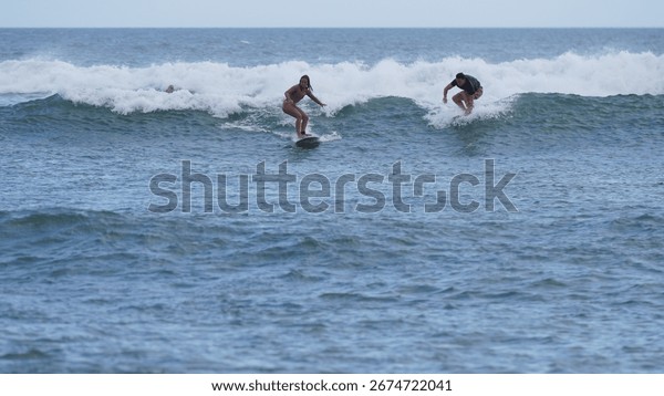 サーファー」の41万点のロイヤリティフリー画像、写真素材、絵Shutterstock