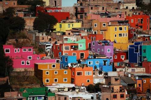 こんな可愛い街に行ってみたい!!乙女心をくすぐる世界のカラフルな街並み8選!!トリドリ