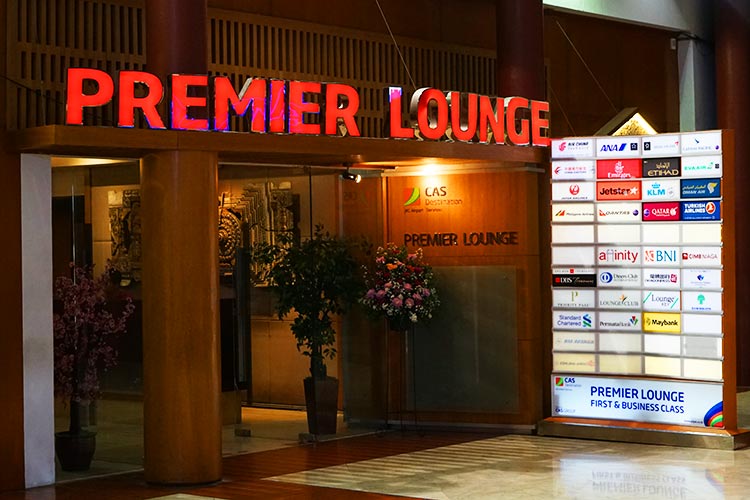 ジャカルタ・スカルノハッタ国際空港 サファイア -