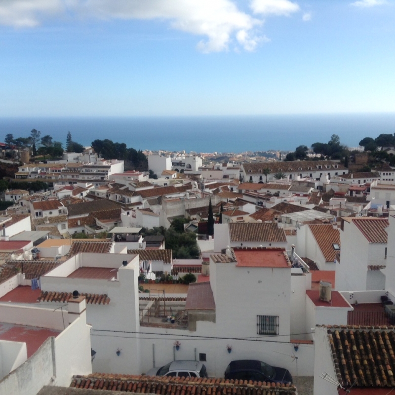 スペインの中世ヨーロッパをあじわえる街並み フォートラベル