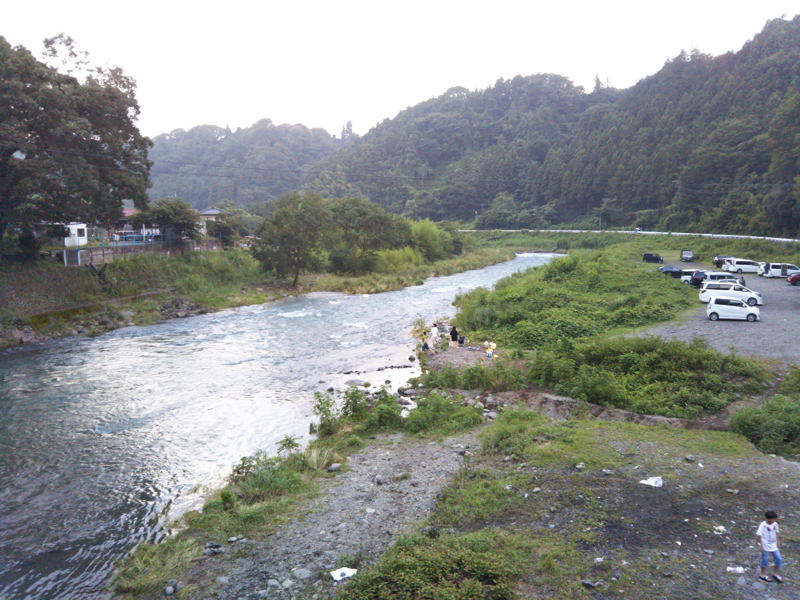 神奈川県相模原市にある中津川の『穴場スポット』で川遊びとBBQをしてきた - Taro's ファミリーキャンプ