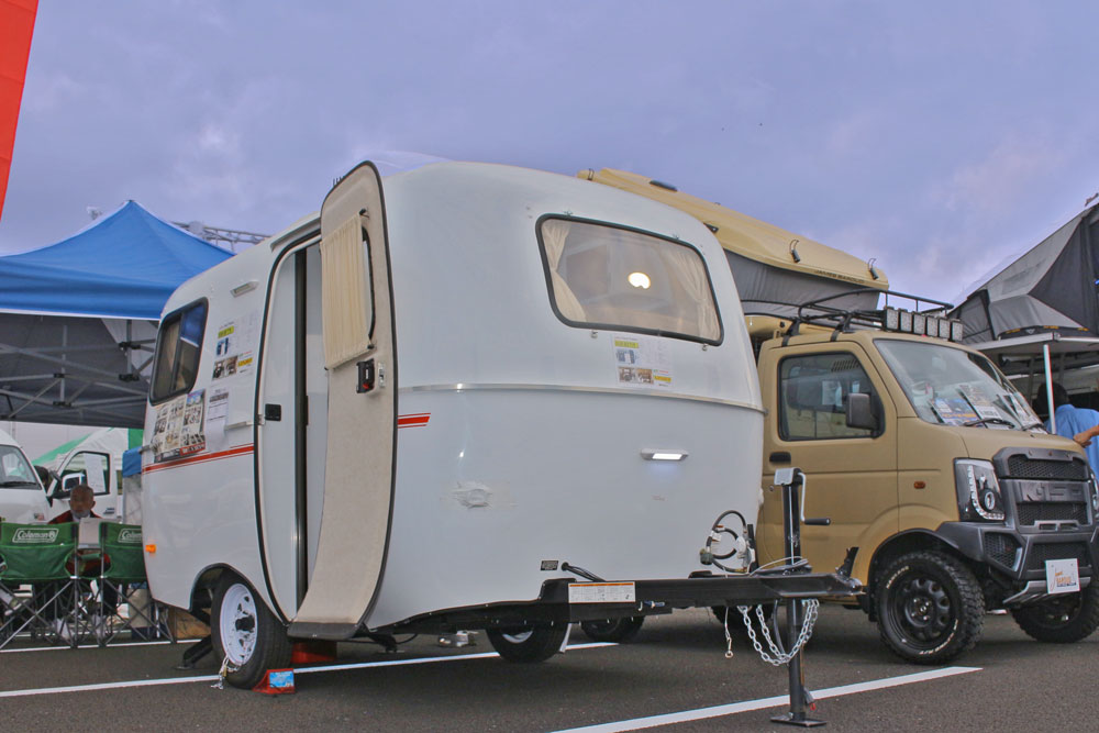 レトロなキャンピングカーとRV 70年代のシームレスな繰り返しパターンボヘミアンニュートラル商業利用 - Etsy