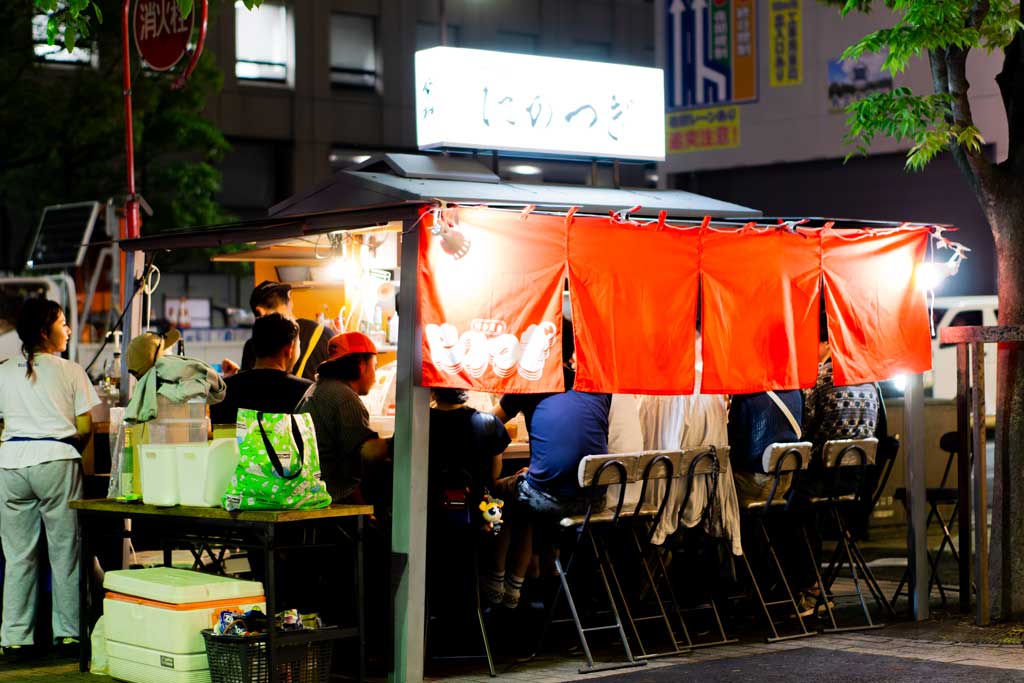 福岡 の「屋台」で飲む！ 酒飲みの街、福岡の夜を、地元出身ライターが体験クリーミー大久保 日本酒
