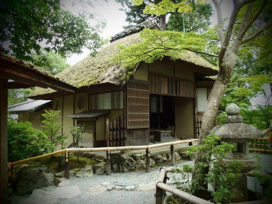 金閣寺の見どころをわかりやすく解説！写真付きポイント紹介。旅ぶらふみん