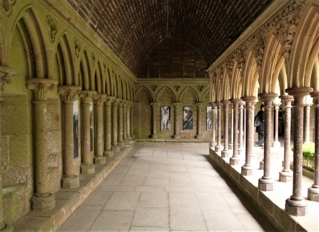 アンティークアナスタシア 神戸北野町 フランスのカトリック教会、修道院、聖地に関するレファレンス