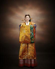 日本語ガイド ソウル半日市内観光 韓国伝統衣装チマチョゴリで写真撮影 景福宮＋守門将交代式＋北村＋仁寺洞 -