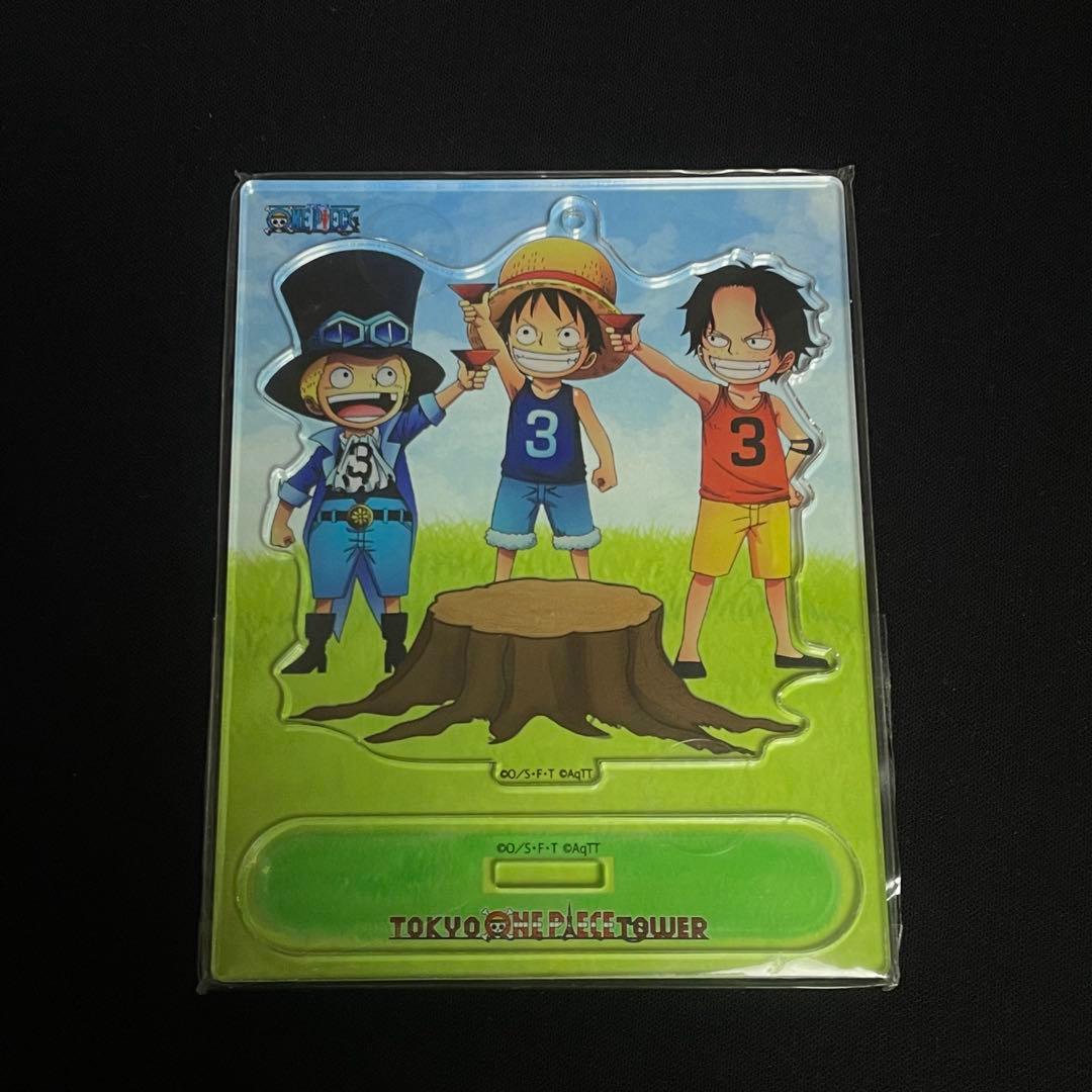 万歳する笑顔のルフィポートガス・d・エースサボワンピース盃兄弟ONEPIECE 1024x1024px のデスクトップPC用の壁紙高画質壁紙キングダム