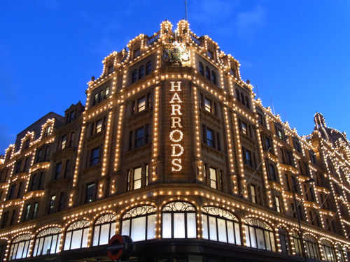 イギリス土産 ロンドンの百貨店「ハロッズ Harrods」で夏のセール！ケンブリッジでの生活記
