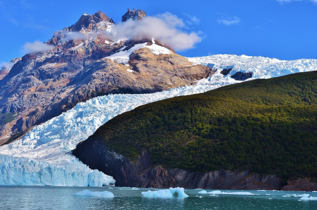 ロス・グラシアレス国立公園、ペリトモレノ氷河への行き方カリオッ子