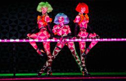 クレイジー・ホースの魅力を徹底解説見どころ・チケット購入・アクセス - FRANCE旅時間