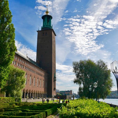 夏限定！イチオシのストックホルム絶景スポット市庁舎タワーから360度市内を見渡す地球の歩き方