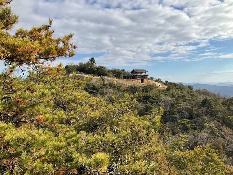 西国の山城: 鬼ノ城 岡山県総社市奥坂鬼城山