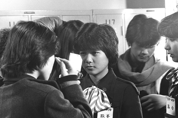 画像ギャラリー飛行機の客室乗務員、「スチュワーデス」と呼ばなくなったワケ 外国では「CA」通じない場合も乗りものニュース