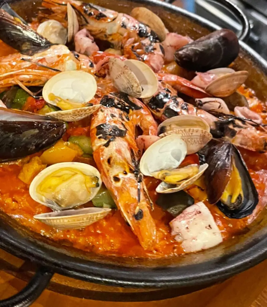 郷町長屋の「創作和食 厨」が12月14日から営業再開してる「伊丹」をキーワードに「ひと」や「まち」の魅力にフォーカスするローカルメディア