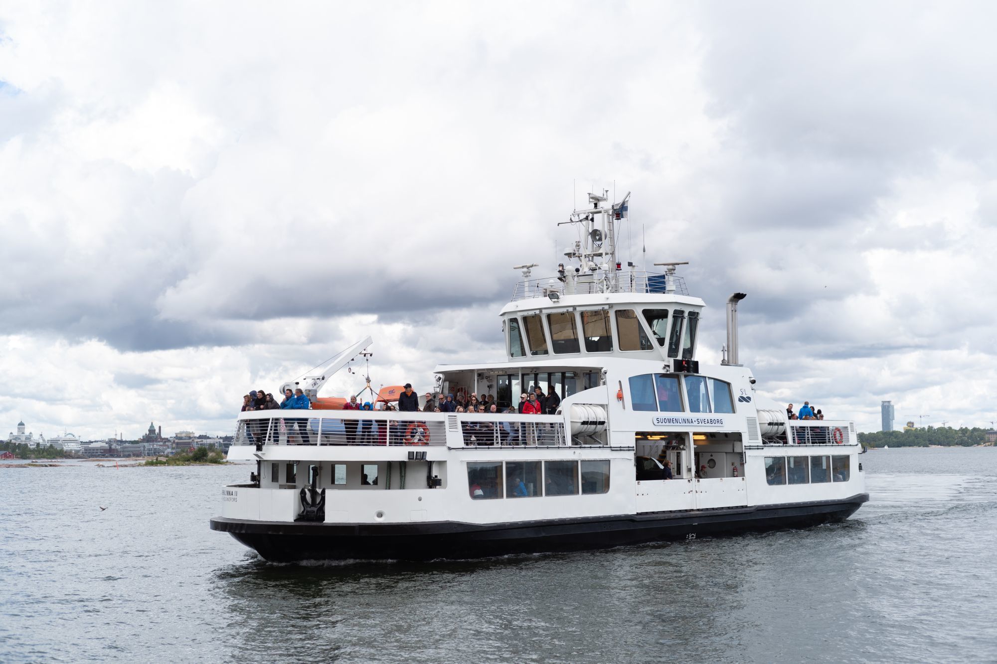 ヘルシンキからフェリーに乗って、フィンランドの世界遺産 Fortress of Suomenlinnaスオメンリンナの要塞があるスオメンリンナ島を巡る旅！│ amurublog
