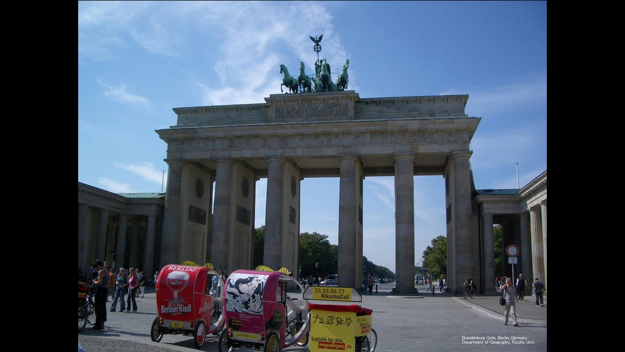 ブランデンブルク門と日本のコラボ : 毎日ベルリン