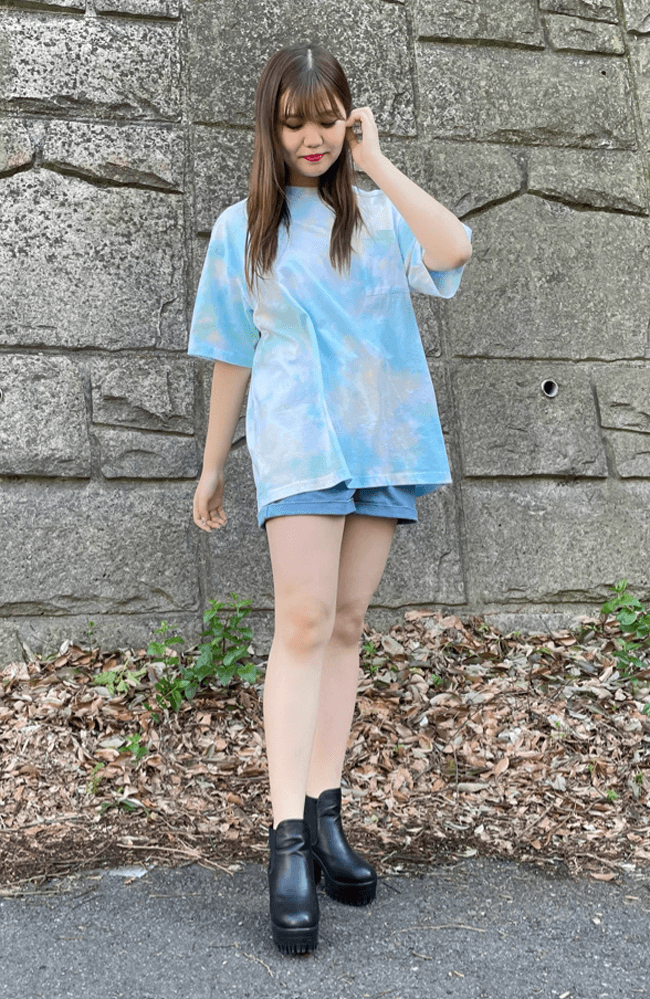 海に映えるコーデ20選！BBQやデートに着たい快適＆おしゃれな旬スタイルまとめDROBE MAGAZINE -ファッションで素敵に、毎日を楽しく