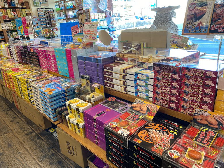 宮古島 宮古空港で最後のお土産探しさいのオチャノコサイサイ