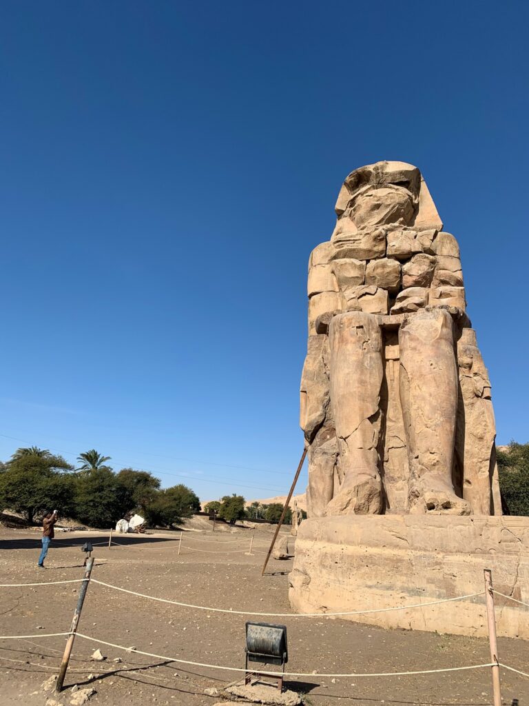 世界遺産、メムノンの巨像と王家の谷へ』ルクソール エジプト の旅行記・ブログ by