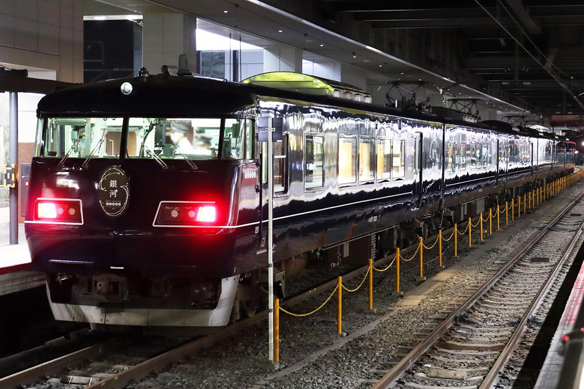 ウエスト エクスプレス銀河」の車内&ファーストシート乗車記 予約方法、料金なども紹介！ドルフィン日記