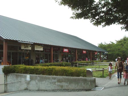 八ヶ岳リゾートアウトレットに行った感想 体験レポート店舗・渋滞混雑・駐車場・グルメ情報などじゃぱたびっくす