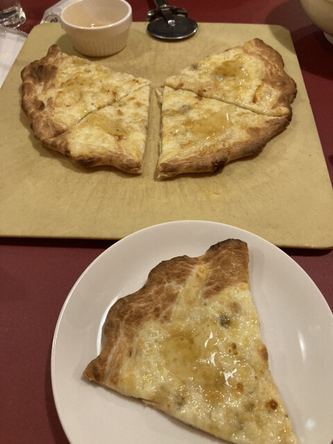 川崎市宮前区 ピッツァの食べ放題ができる♪宮崎台駅前のグラッチェガーデンズで至福の時を過ごしませんか〜♪