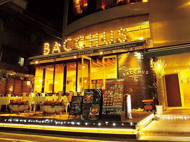 表参道 青山のビールの種類が充実するおすすめのテラス席テラス席があるレストラン＆カフェヒトサラヒトサラ