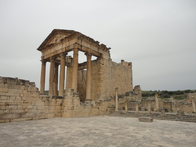 チュニス プライベート ドゥーガ