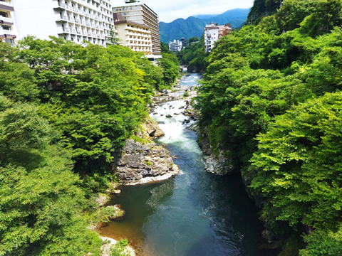 越表地区の「立岩橋」 - 日向市歴史探訪