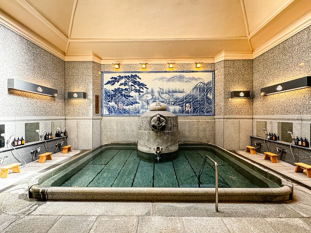 現代アートが彩る道後温泉で、山口晃の手がけた客室に泊まりませんか？Pen Online