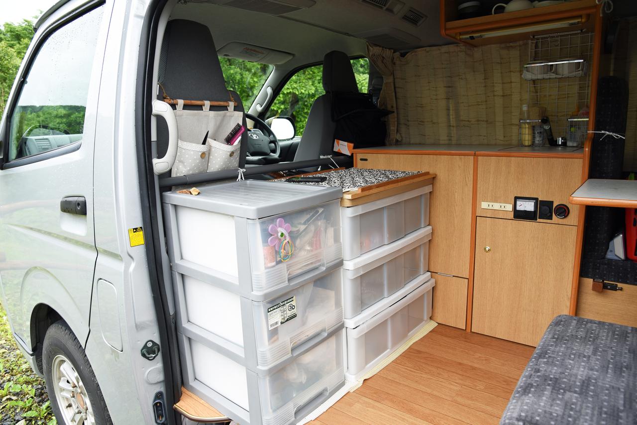 高級家具コラボも！驚きの収納とインテリア、最新ハイエースキャンピングカージャパンキャンピングカーショー2019キャンピングカー・車中泊BE-PAL キャンプ、アウトドア、自然派生活の情報源ビーパル