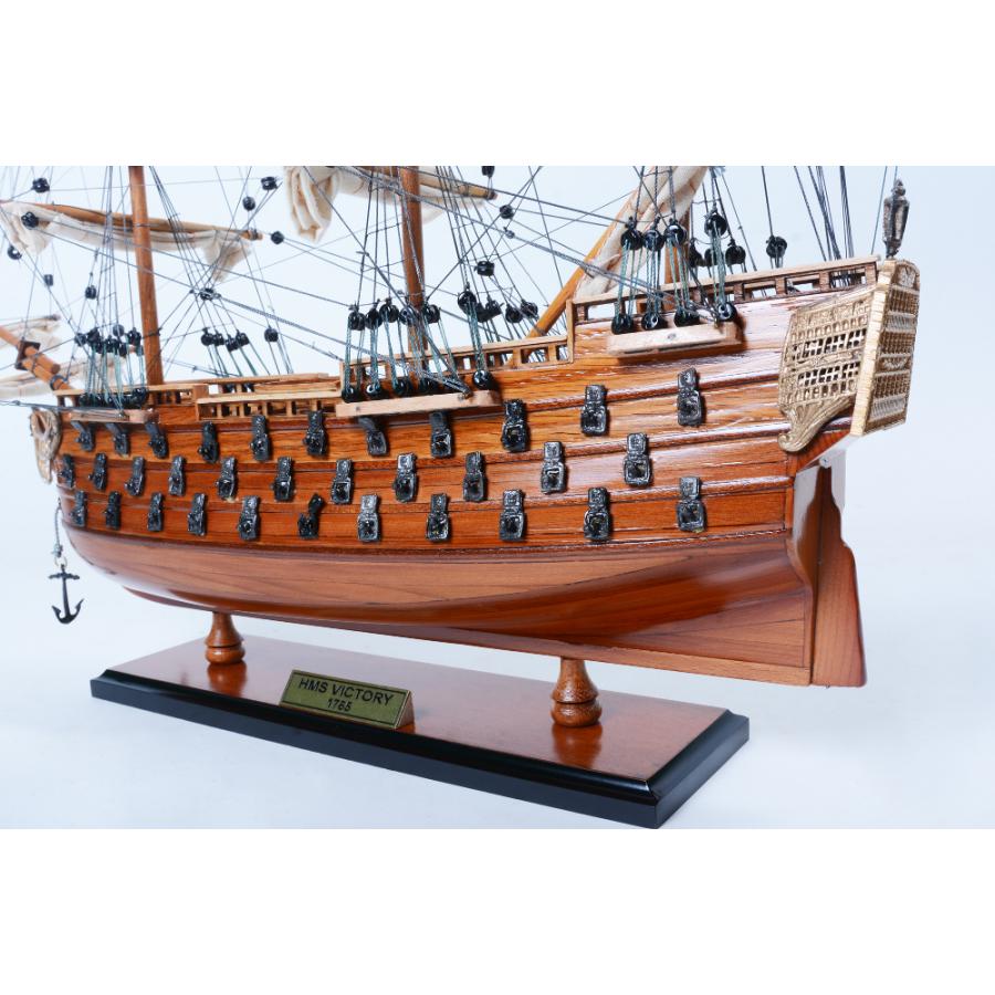 HMS ヴィクトリー号ポーツマス- ツアーとアクティビティエクスペディア