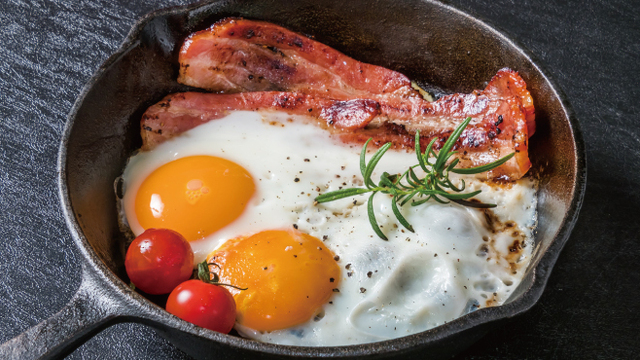 📍川越 風鈴酒場「風鈴酒場」さんは、ジブリ飯が食べられるとSNSで話題の居酒屋です！ 『ジブリ飯 は、再現度が高く、なおかつ味も美味しいことを売りにしています。ジブリ飯は現在4種類あり、その中でも「謎のプルプル本格肉圓」が人気です。また、和食のメニューも