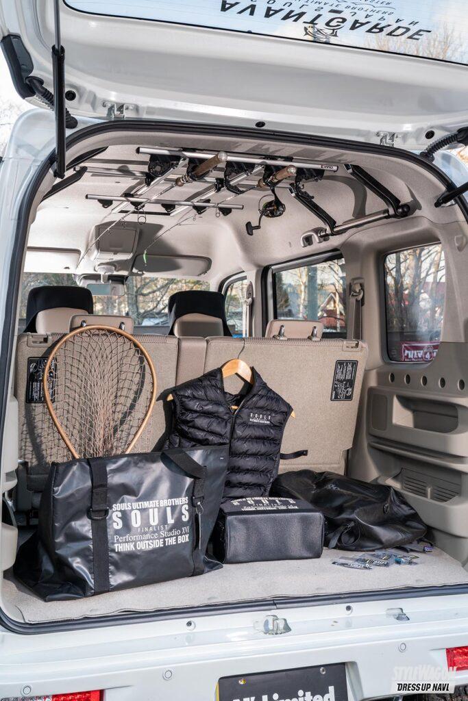 シエンタで楽しむ車中泊！構造変更ナシで使えるフローリングキット発売中古車なら グーネット