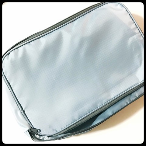 セリア 旅行 メッシュケース Lサイズ 衣類用