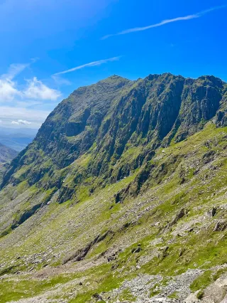 スノードニア国立公園個人旅行ガイド 2025年 ：おすすめの周辺アクティビティ、人気観光スポット、旅程の計画、宿泊施設、グルメ、交通機関、天気など、旅行に必要な情報が満載 2025年10月更新Trip.com