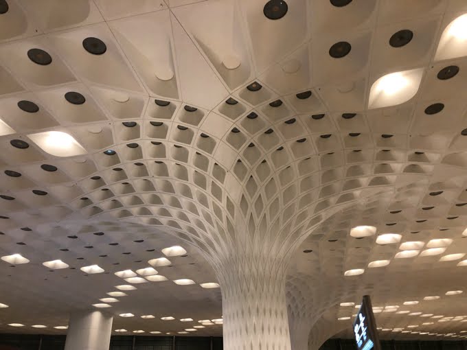 ラウンジレポート ムンバイ空港 adani