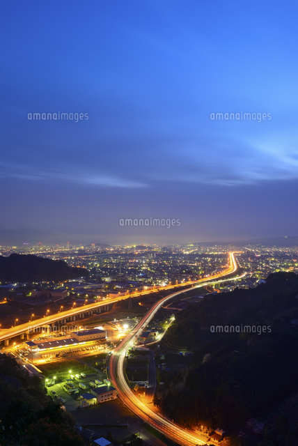 18,627 高速道路 夜 Stock Photos,
