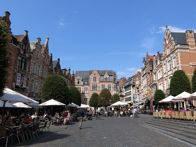 ベルギーの学園都市ルーヴェンの街歩き – Voyage ～世界のホテルと街歩き～