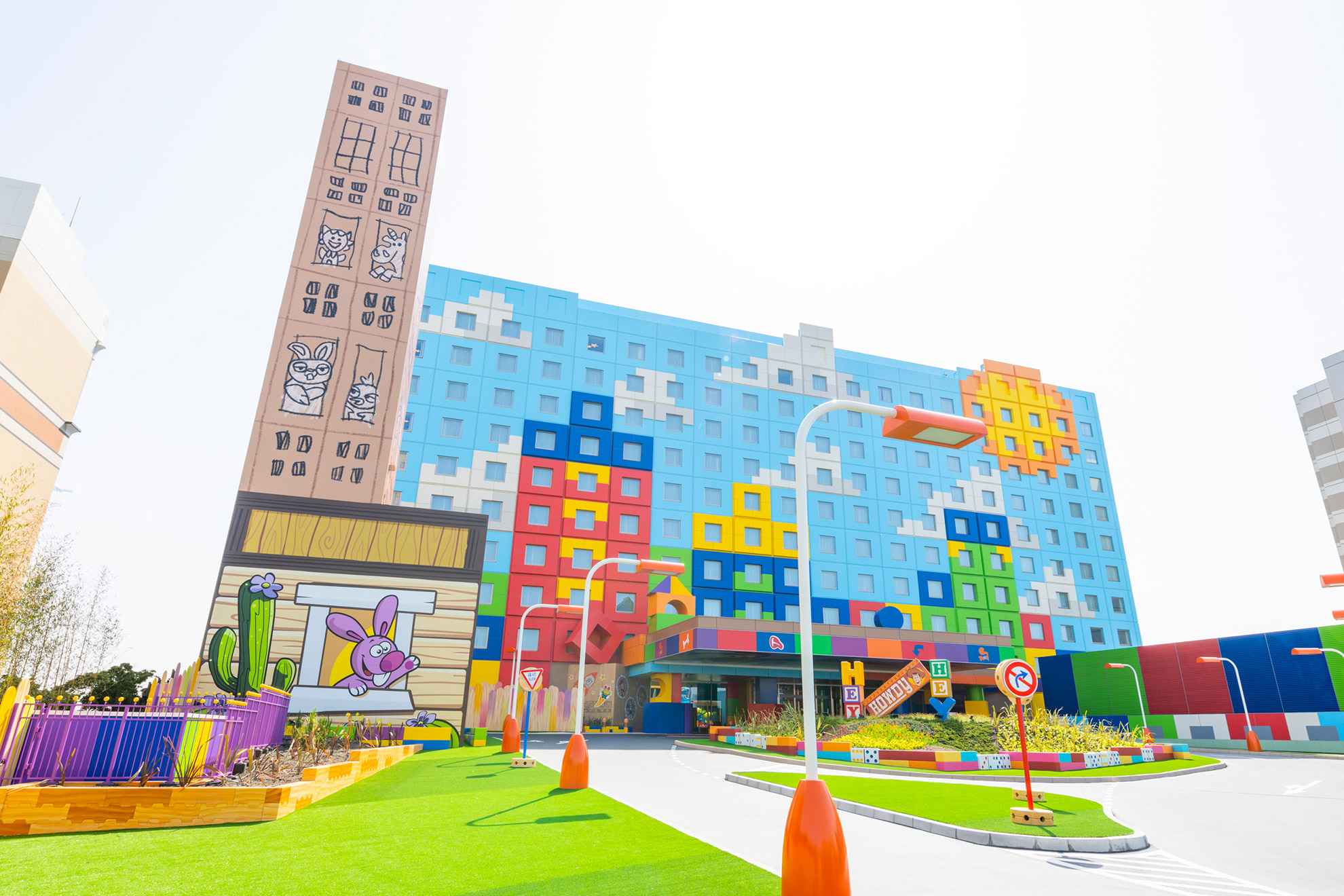 トイ・ストーリーホテルに宿泊した感想!部屋や中庭、予約を取れた方法も紹介!No Disney, No Life