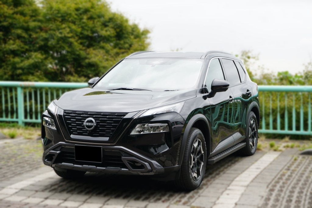 こだわりのギアを携えて。日産新型エクストレイルe-4ORCEと行く大人キャンプ。GO OUT WEB