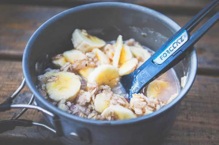 河口湖の絶景テラスでフルーツたっぷりの朝食を「グランピングフルーツ朝食」 星のや富士ことりっぷ