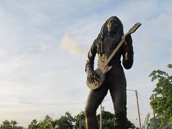 コートヤード・キングストンジャマイカキングストン を予約 -